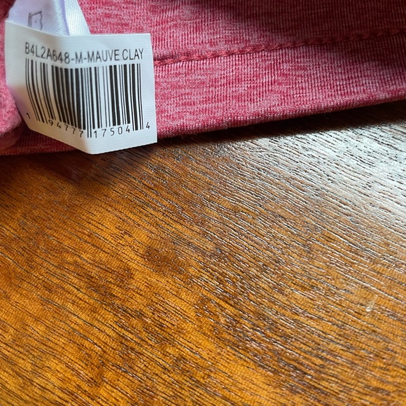 Free Country Women's Medium Knit Moisture wicking shorts with pockets - Picture 8 of 8